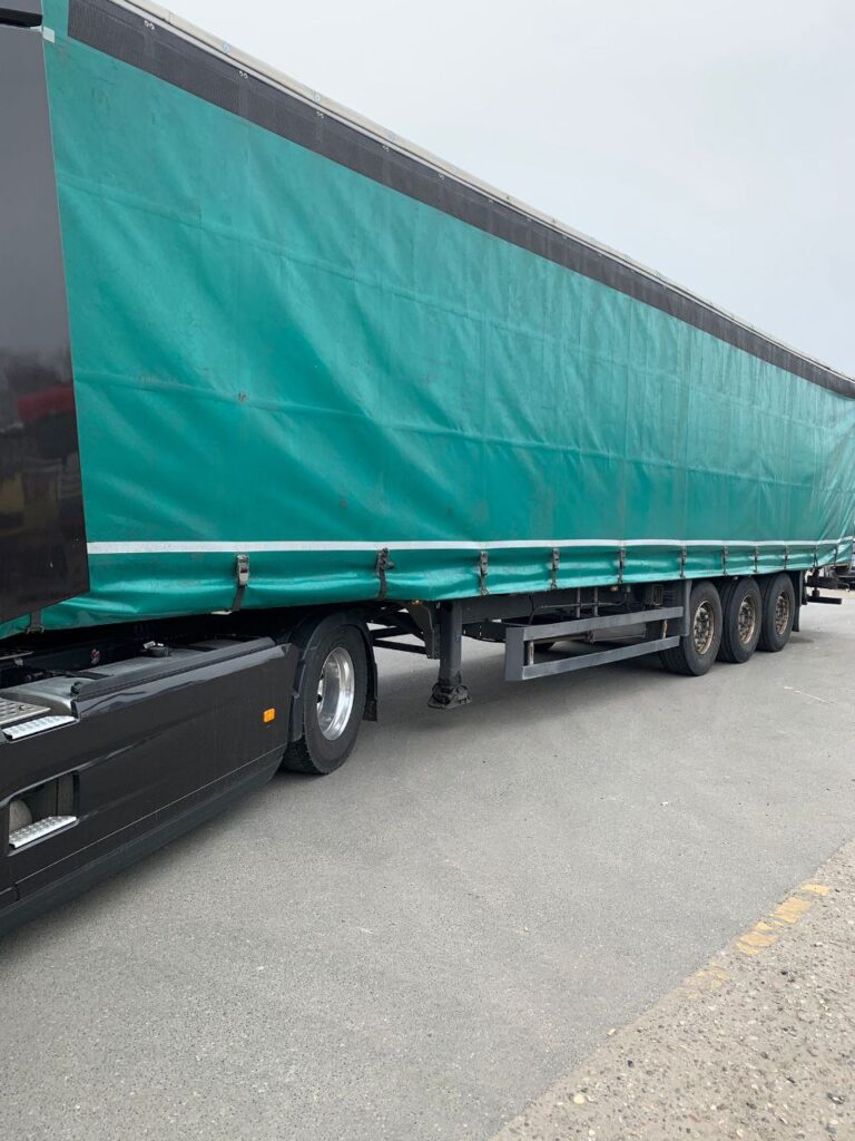 CONTAINER